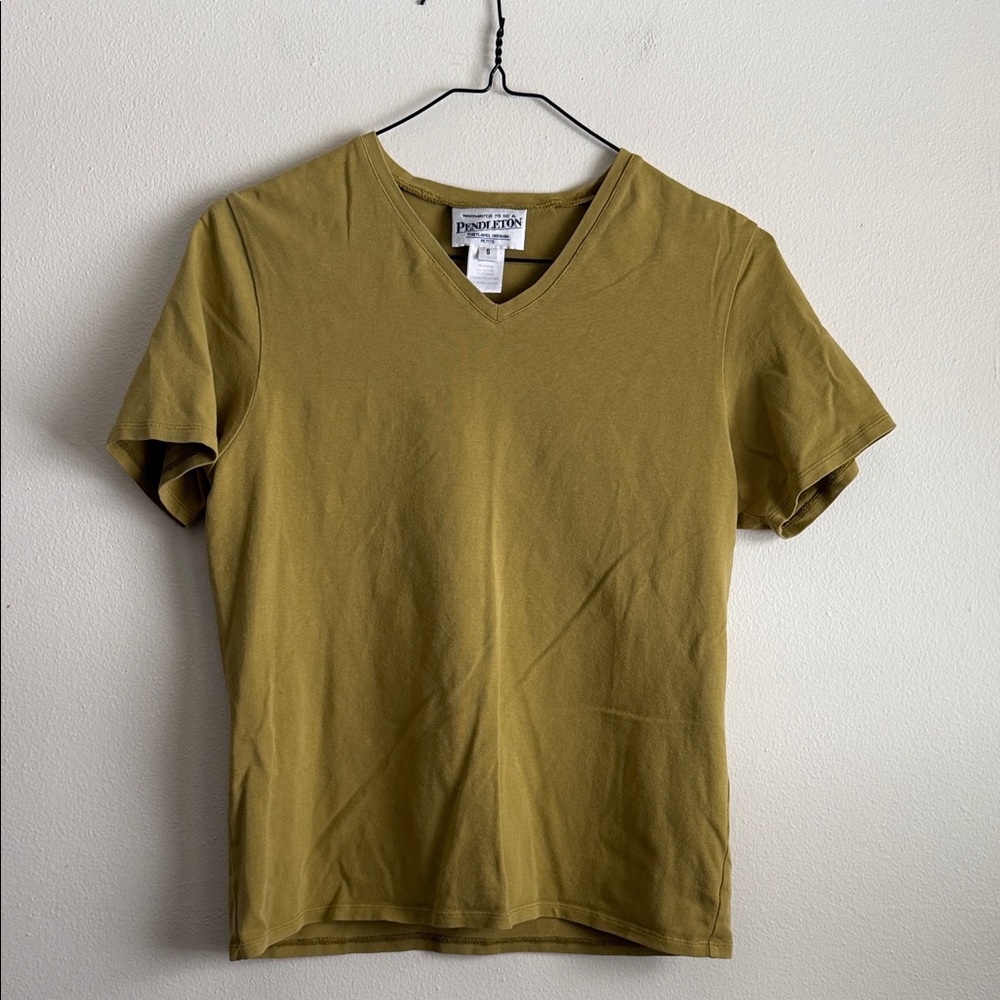 Pendleton v neck tshirt
